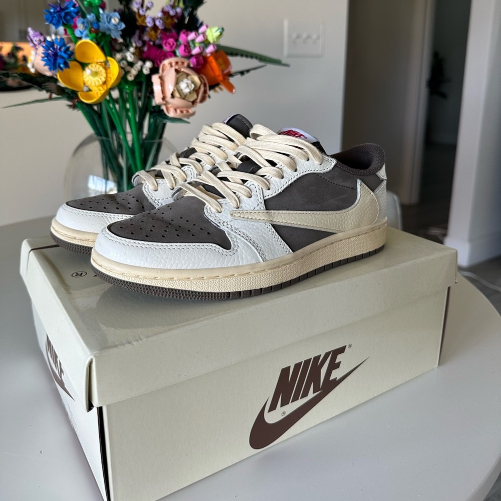 Travis Scott reverse mochas